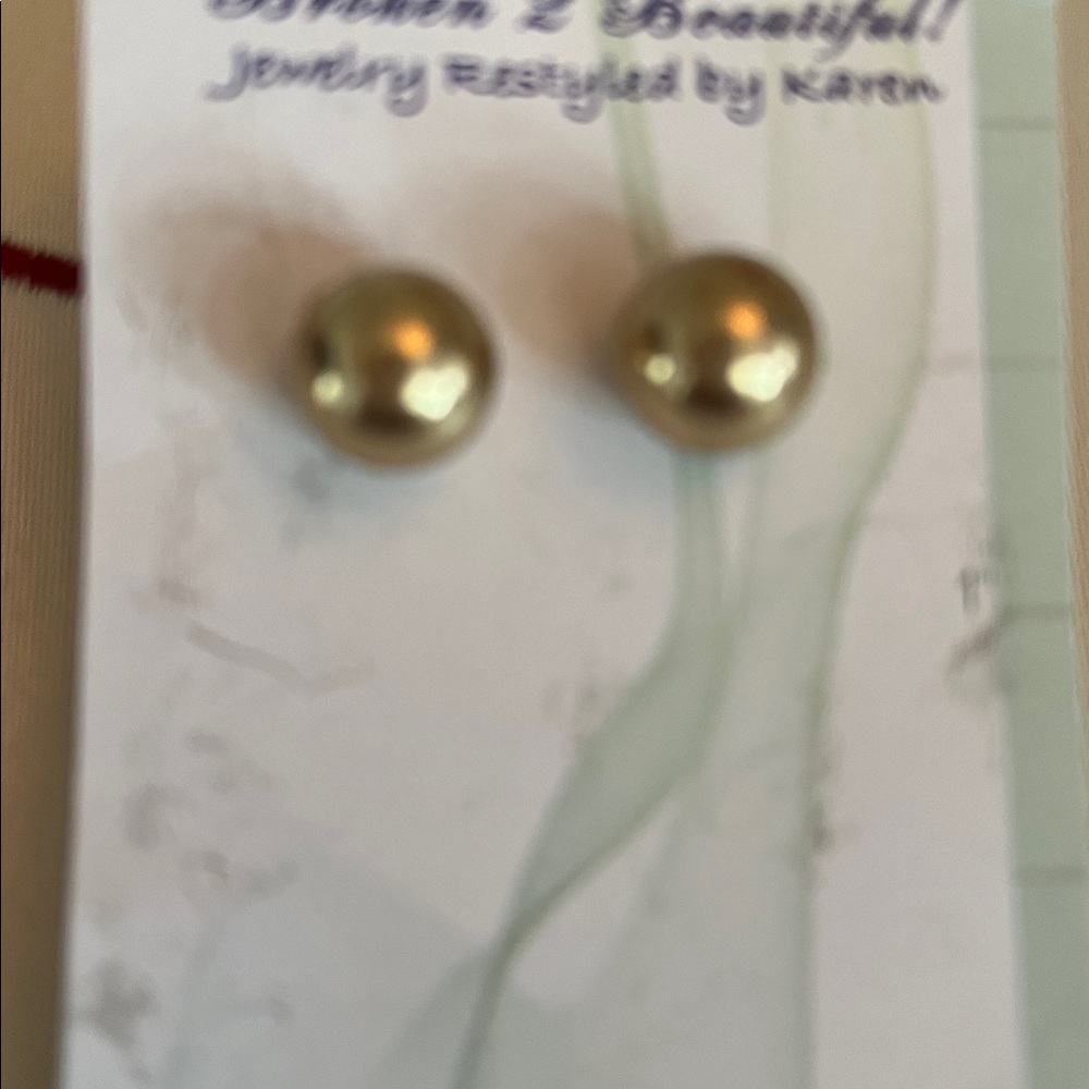 Ball Jewelry Set - Picture 3 of 4
